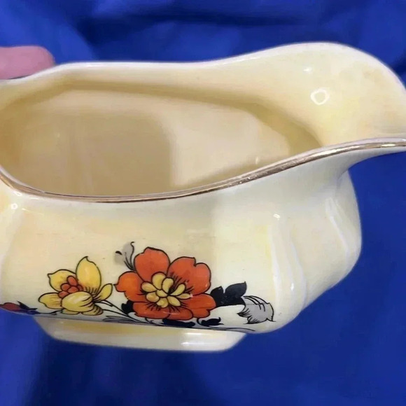 Vintage Limoges Warranted 18-K GoldTrimmed Floral Gravy boat - Picture 3 of 5